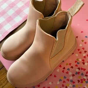 Light Pink Kids Native Boots Y1